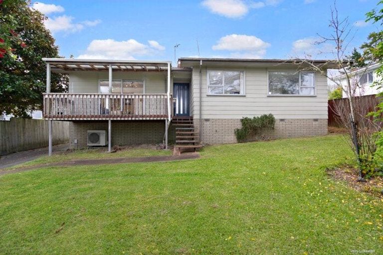 Photo of property in 30 Waari Avenue, Sunnyvale, Auckland, 0612