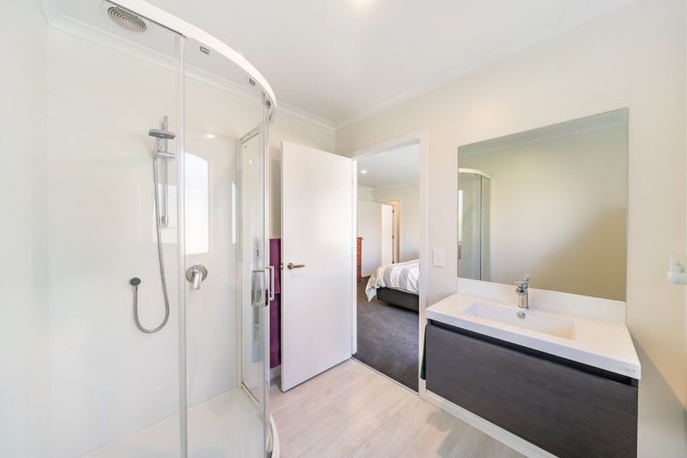 Photo of property in 22 Ruahine Street, Trentham, Upper Hutt, 5018