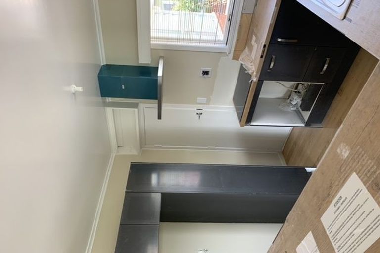 Photo of property in 1/16 Shakespeare Road, Milford, Auckland, 0620