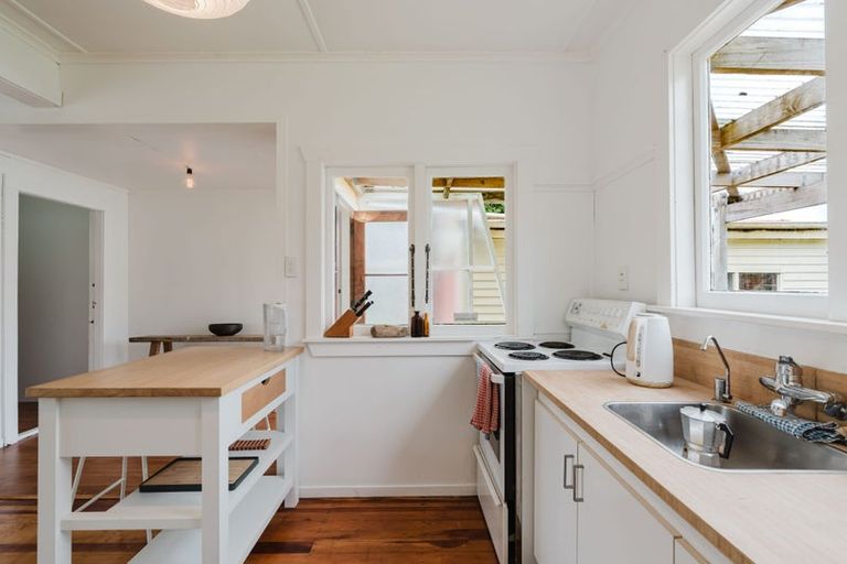 Photo of property in 1059 Pouewe Street, Kawhia, 3889