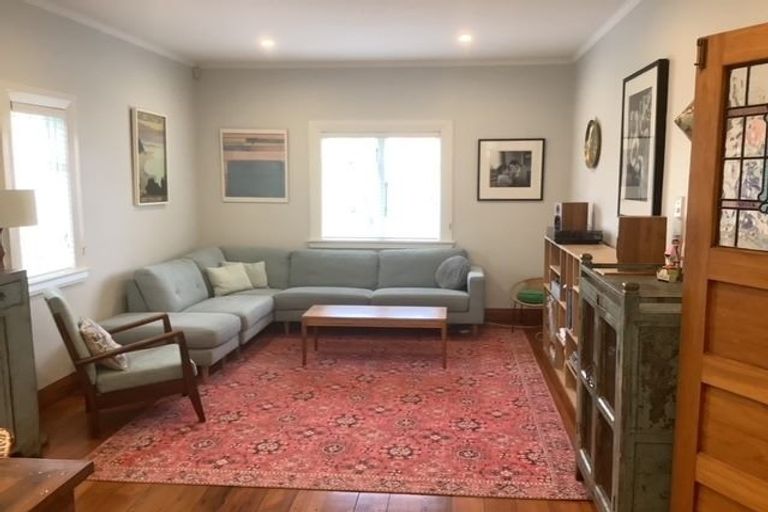 Photo of property in 7 York Street, Moera, Lower Hutt, 5010