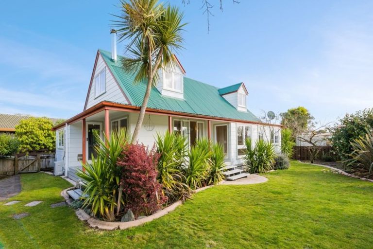 Photo of property in 106 Hyde Avenue, Richmond Heights, Taupo, 3330