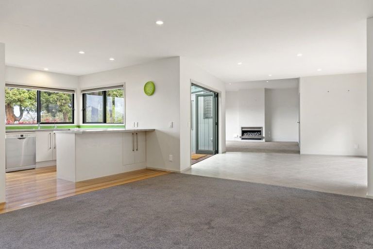 Photo of property in 868 Acacia Bay Road, Acacia Bay, Taupo, 3330