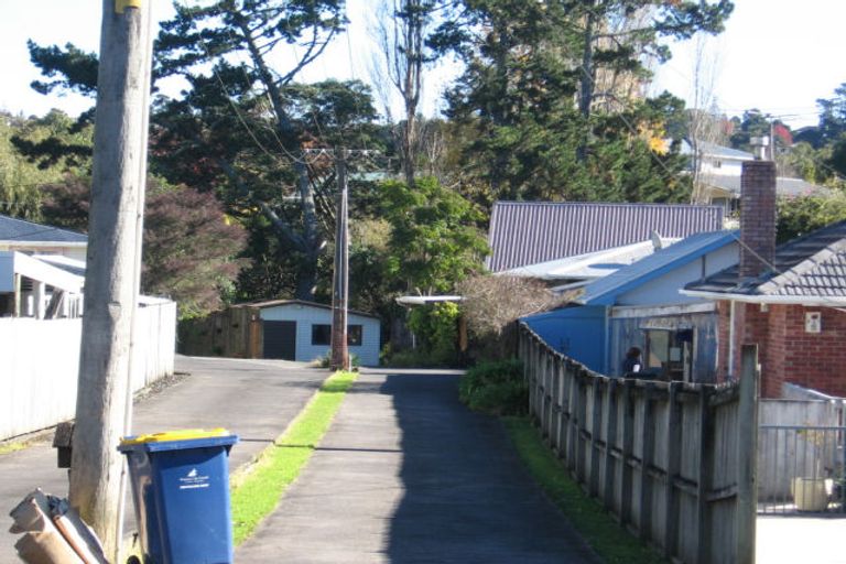 Photo of property in 84b Kaurilands Road, Titirangi, Auckland, 0604