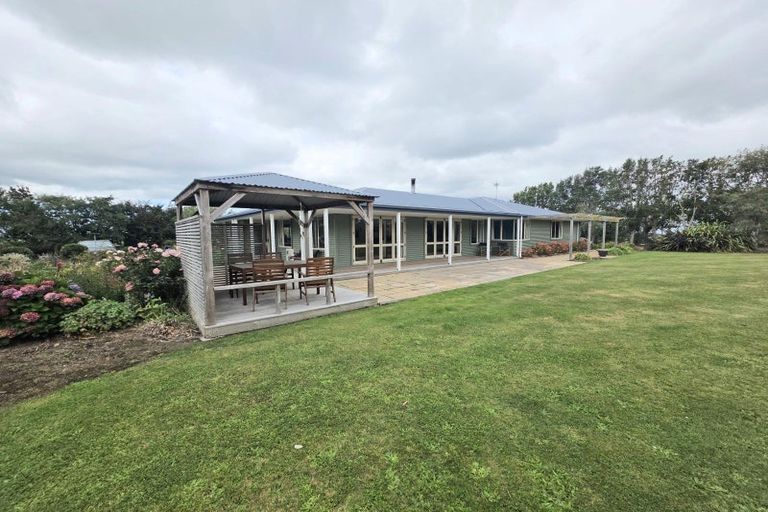 Photo of property in 374 Airedale Road, Weston, Oamaru, 9492