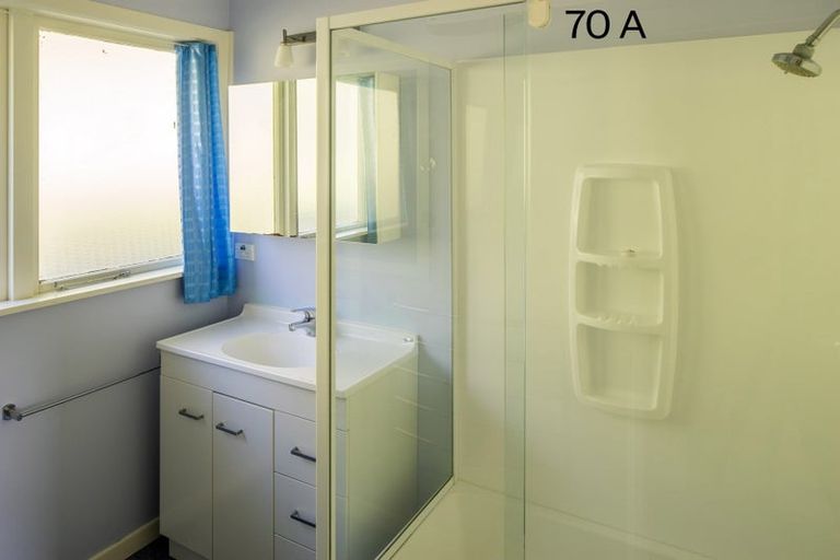 Photo of property in 70-70a Kano Street, Karori, Wellington, 6012