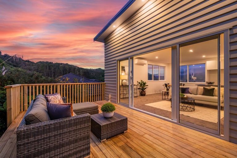 Photo of property in 64 Riverstone Drive, Riverstone Terraces, Upper Hutt, 5018