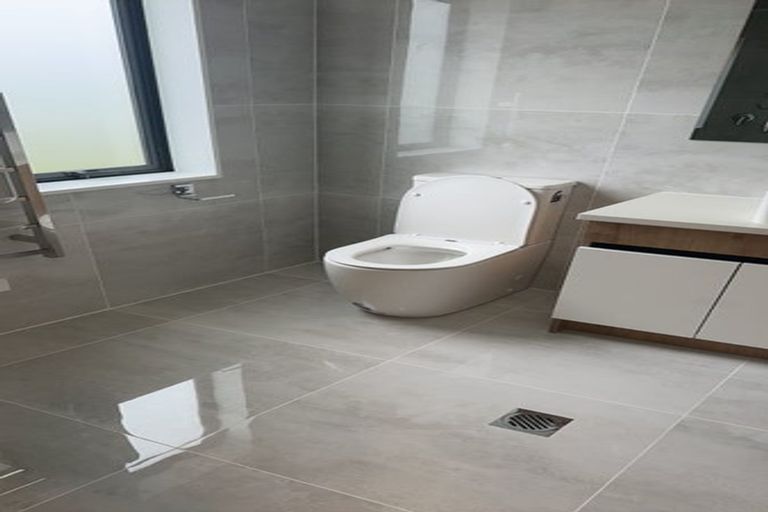 Photo of property in 48d Sunrise Avenue, Mairangi Bay, Auckland, 0630