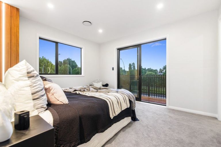 Photo of property in 1/64 Banbury Crescent, Fairfield, Hamilton, 3214