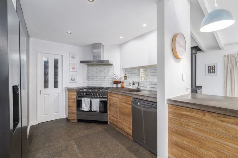 Photo of property in 135 Packe Street, Edgeware, Christchurch, 8013