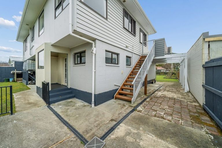 Photo of property in 42a Hudson Avenue, Ebdentown, Upper Hutt, 5018