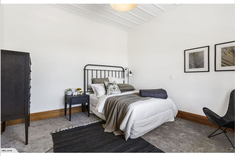 Photo of property in 1/12 Rodney Road, Northcote Point, Auckland, 0627