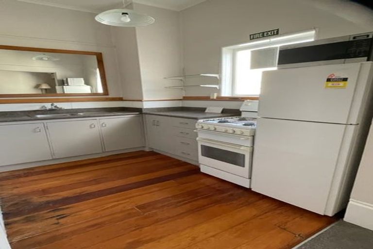 Photo of property in 40 Pirie Street, Mount Victoria, Wellington, 6011