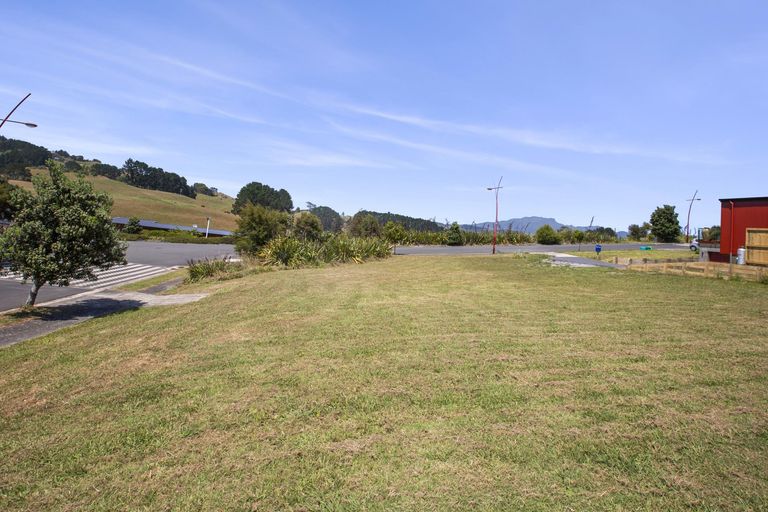 Photo of property in 1 Harakeke Place, Raglan, 3225