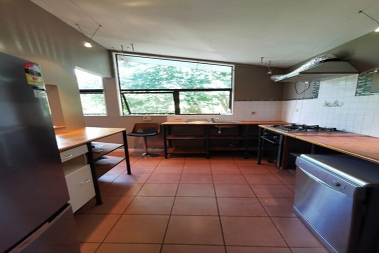 Photo of property in 40 Hale Crescent, Bayview, Auckland, 0629