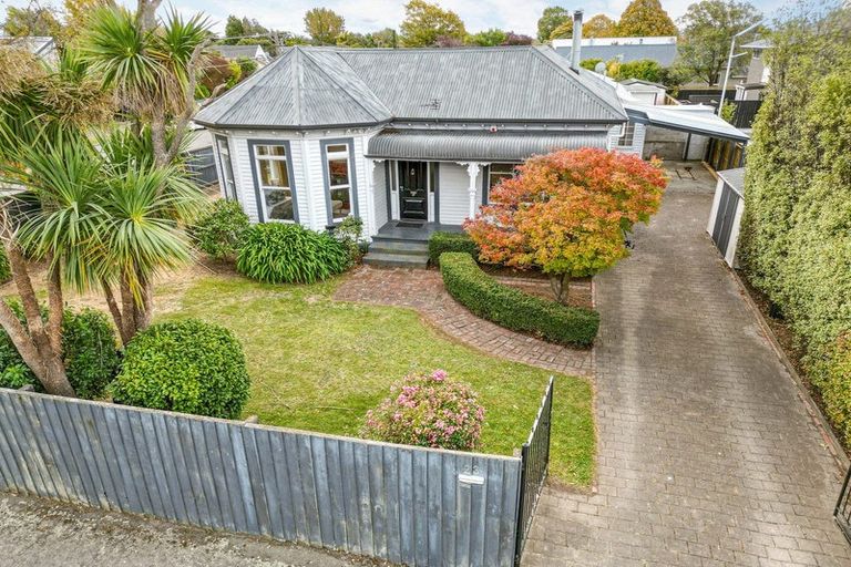 Photo of property in 23 Gresford Street, Edgeware, Christchurch, 8013