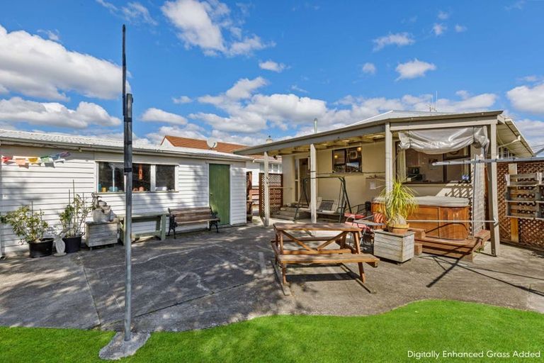 Photo of property in 41 Clyde Crescent, Roslyn, Palmerston North, 4414