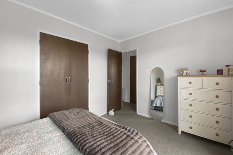 Photo of property in 345 Royal Road, Massey, Auckland, 0614