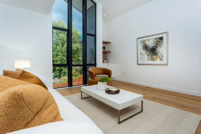 Photo of property in 3b Serrata Place, Browns Bay, Auckland, 0630