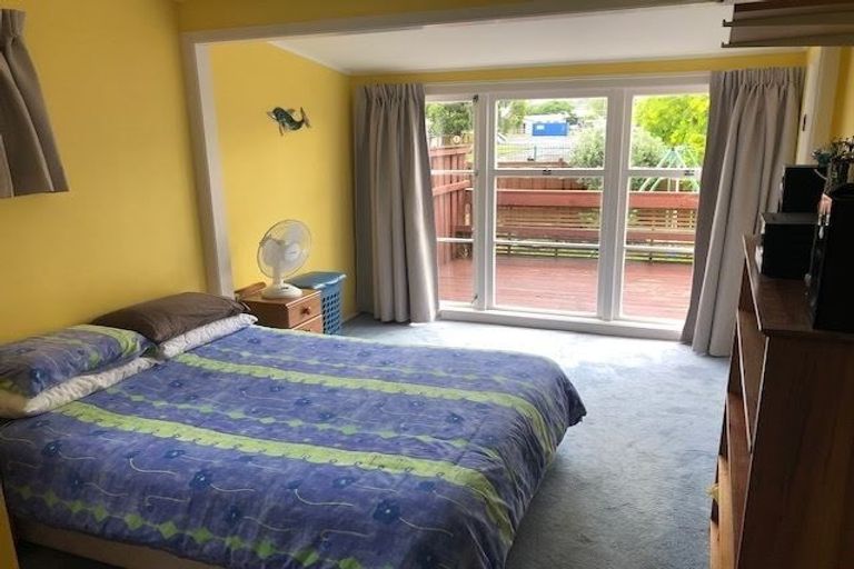 Photo of property in 93 Edgewater Drive, Pakuranga, Auckland, 2010