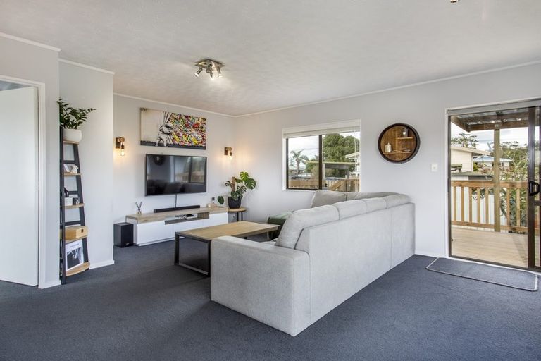 Photo of property in 2/204 Parkhurst Road, Parakai, 0830