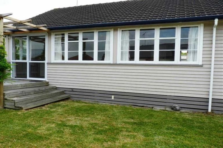 Photo of property in 1068 Heaphy Terrace, Fairfield, Hamilton, 3214