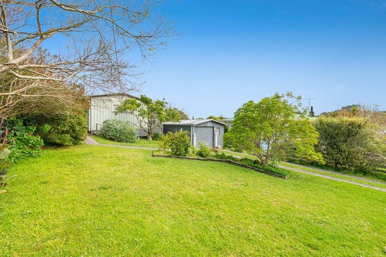 Photo of property in 4 Miro Street, Helensville, 0800