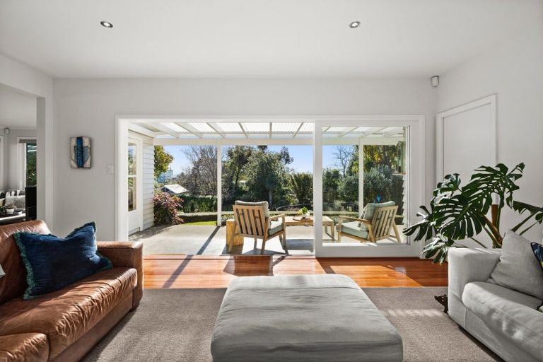 Photo of property in 11 Greenwood Road, Havelock North, 4130