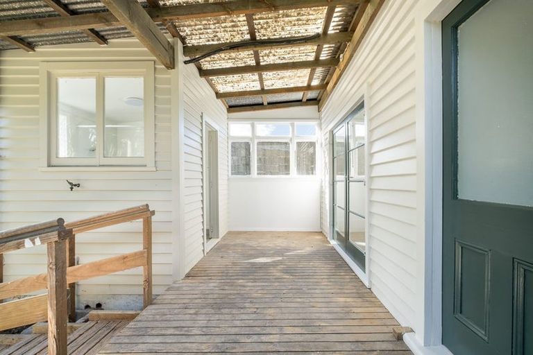 Photo of property in 215 Olliviers Road, Linwood, Christchurch, 8011