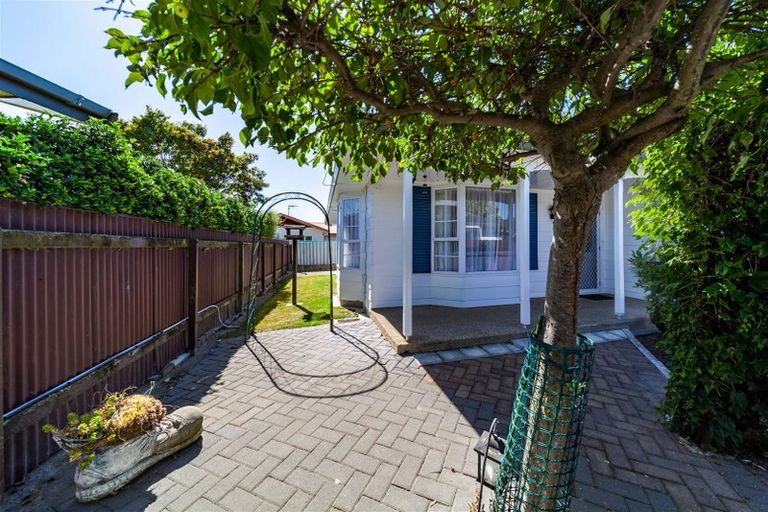 Photo of property in 30a Elliott Street, Taradale, Napier, 4112