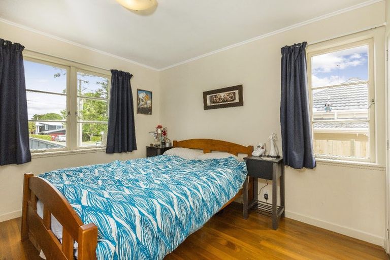 Photo of property in 47 Salisbury Road, Birkdale, Auckland, 0626