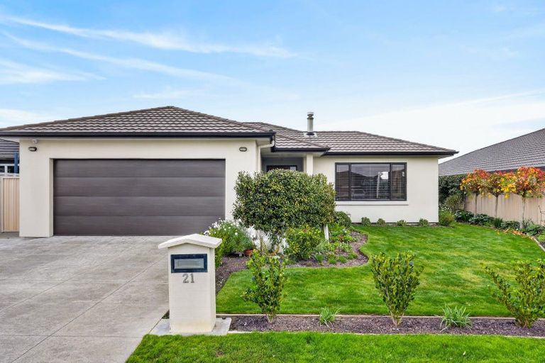 Photo of property in 21 Brooklands Drive, Havelock North, 4130