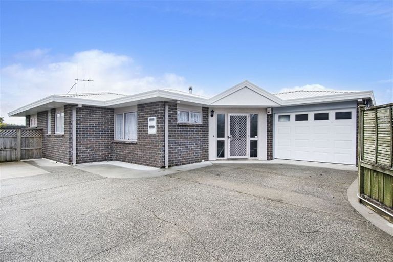 Photo of property in 12a Simons Street, Kensington, Whangarei, 0112