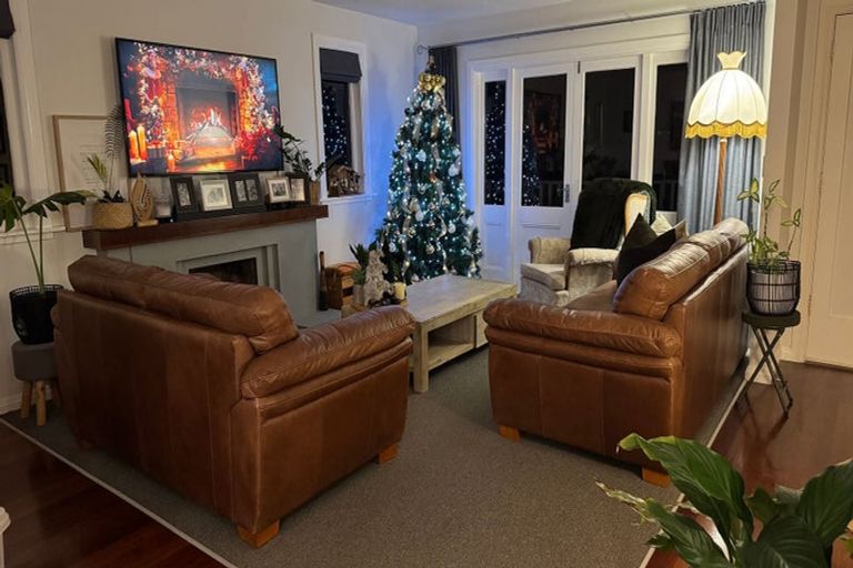 Photo of property in 37 Garden Road, Avalon, Lower Hutt, 5011