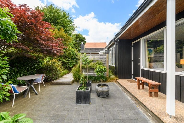 Photo of property in 26 Manapouri Crescent, Hokowhitu, Palmerston North, 4410