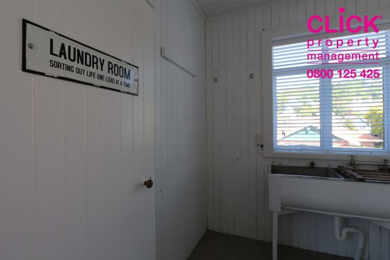 Photo of property in 19 Cliffs Road, Saint Clair, Dunedin, 9012