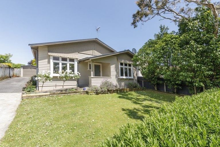 Photo of property in 10 Mere Mere Avenue, Palmerston North, 4414