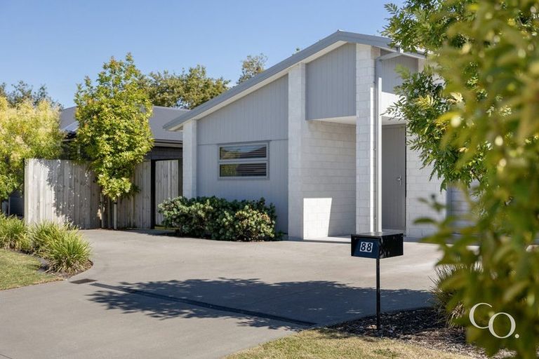 Photo of property in 88 Te Wharo Drive, Papamoa, 3118