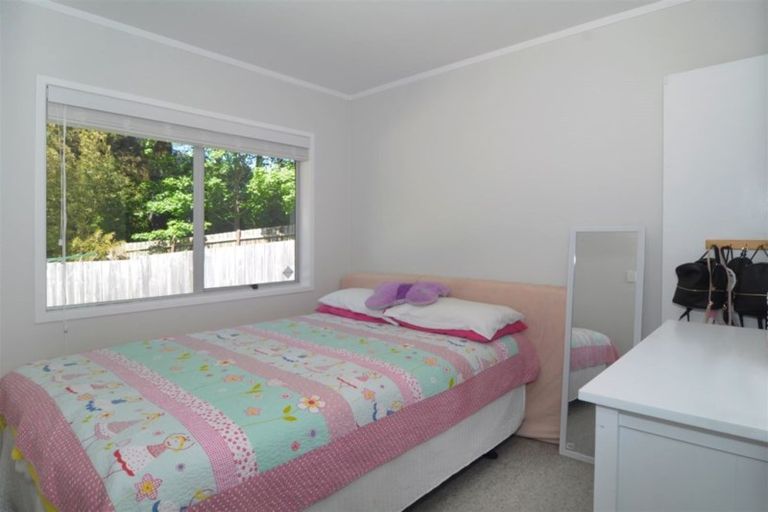 Photo of property in 1/333 Triangle Road, Massey, Auckland, 0614