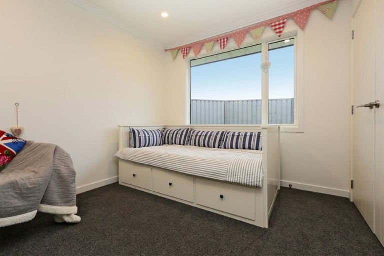 Photo of property in 7c Whakatomo Place, Havelock North, 4130