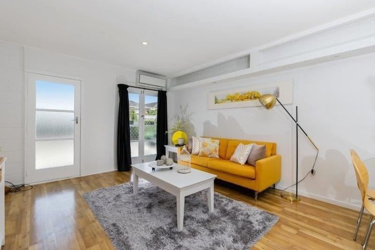 Photo of property in 9/6 Patterson Street, Sandringham, Auckland, 1041