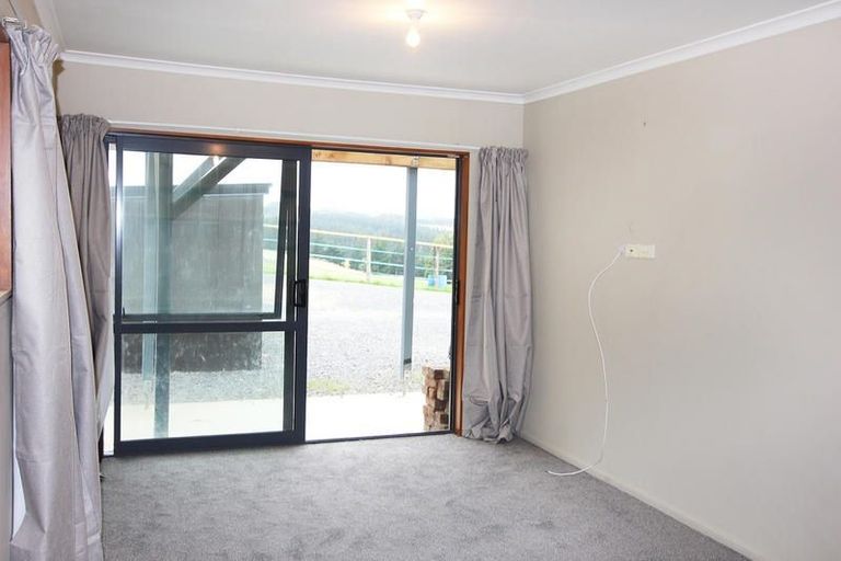 Photo of property in 109 Mckendry Road, Woodside, Outram, 9074