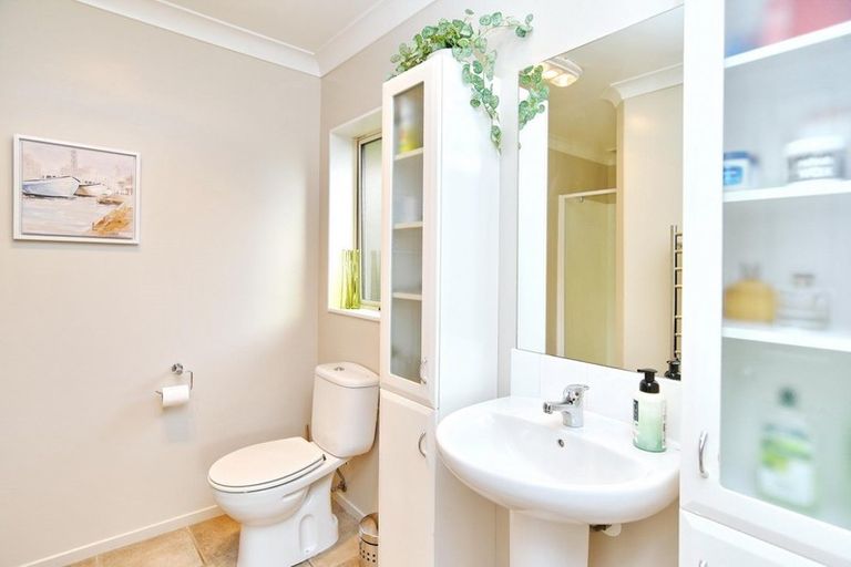 Photo of property in 5 Amoka Crescent, Parklands, Christchurch, 8083