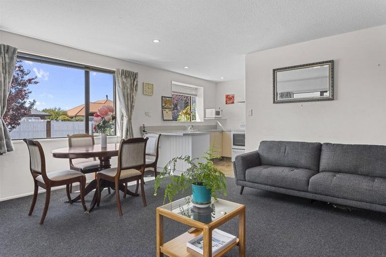 Photo of property in 16 Blakeley Place, Kaiapoi, 7630