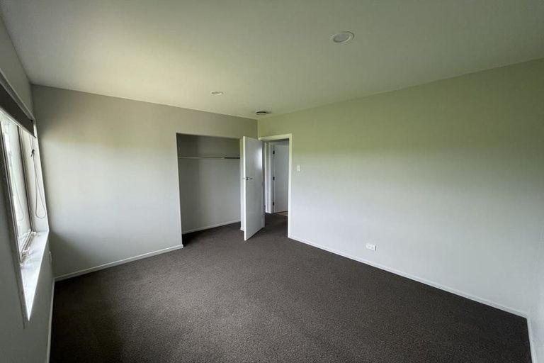 Photo of property in 32 Canal Road West, Waitakaruru, Ngatea, 3576