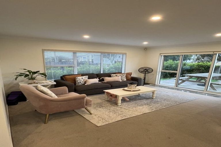 Photo of property in 32a Watts Road, Manurewa, Auckland, 2102