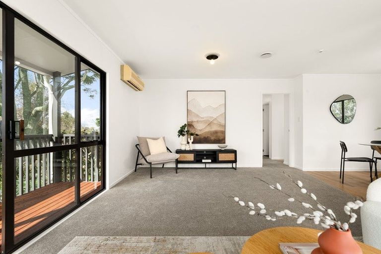 Photo of property in 37 Puriri Road, Pukekohe, 2120