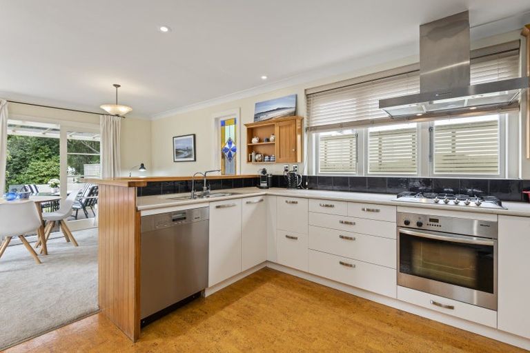 Photo of property in 71 Jickell Street, Hokowhitu, Palmerston North, 4410