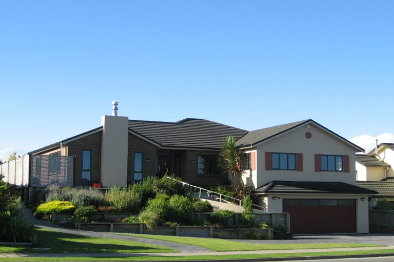 Photo of property in 4 Kirton Drive, Riverstone Terraces, Upper Hutt, 5018