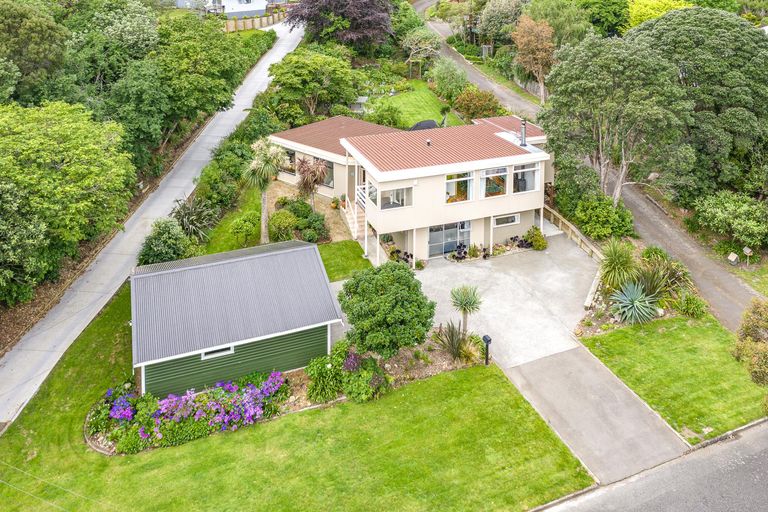 Photo of property in 22 Bristow Street, Saint Johns Hill, Whanganui, 4501